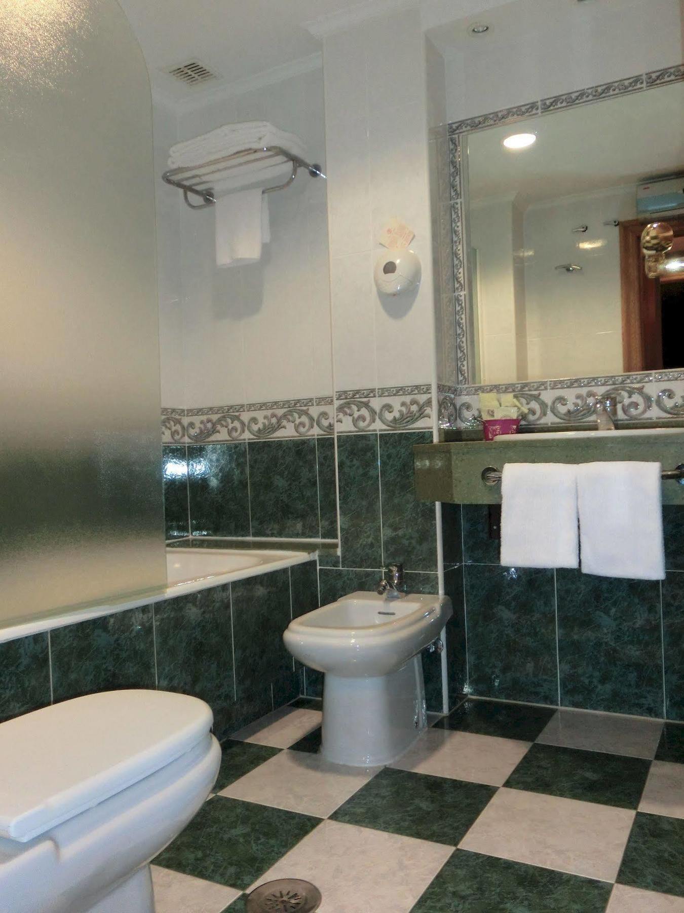 Ruedas Hotel