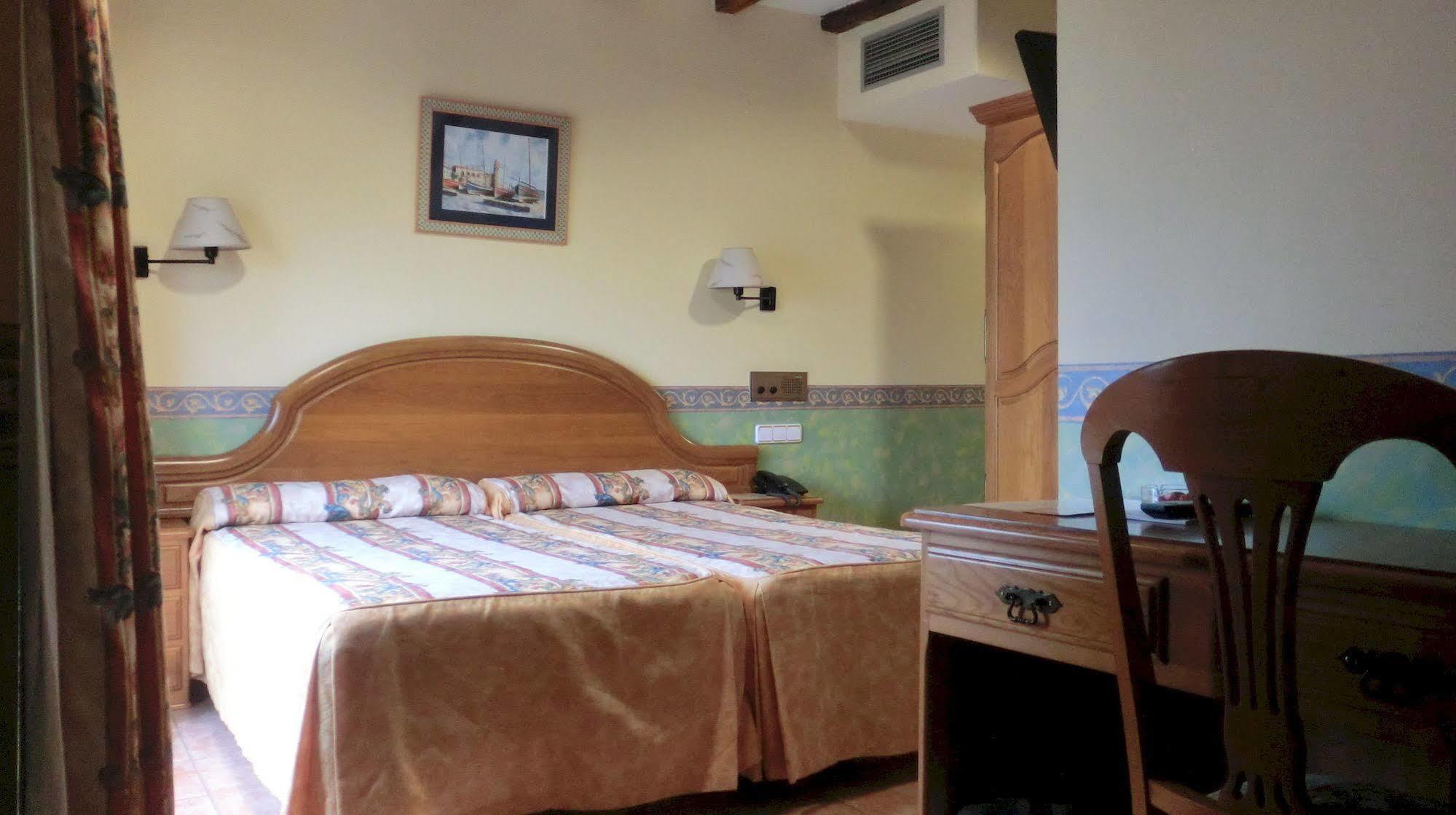 Hotel Ruedas *